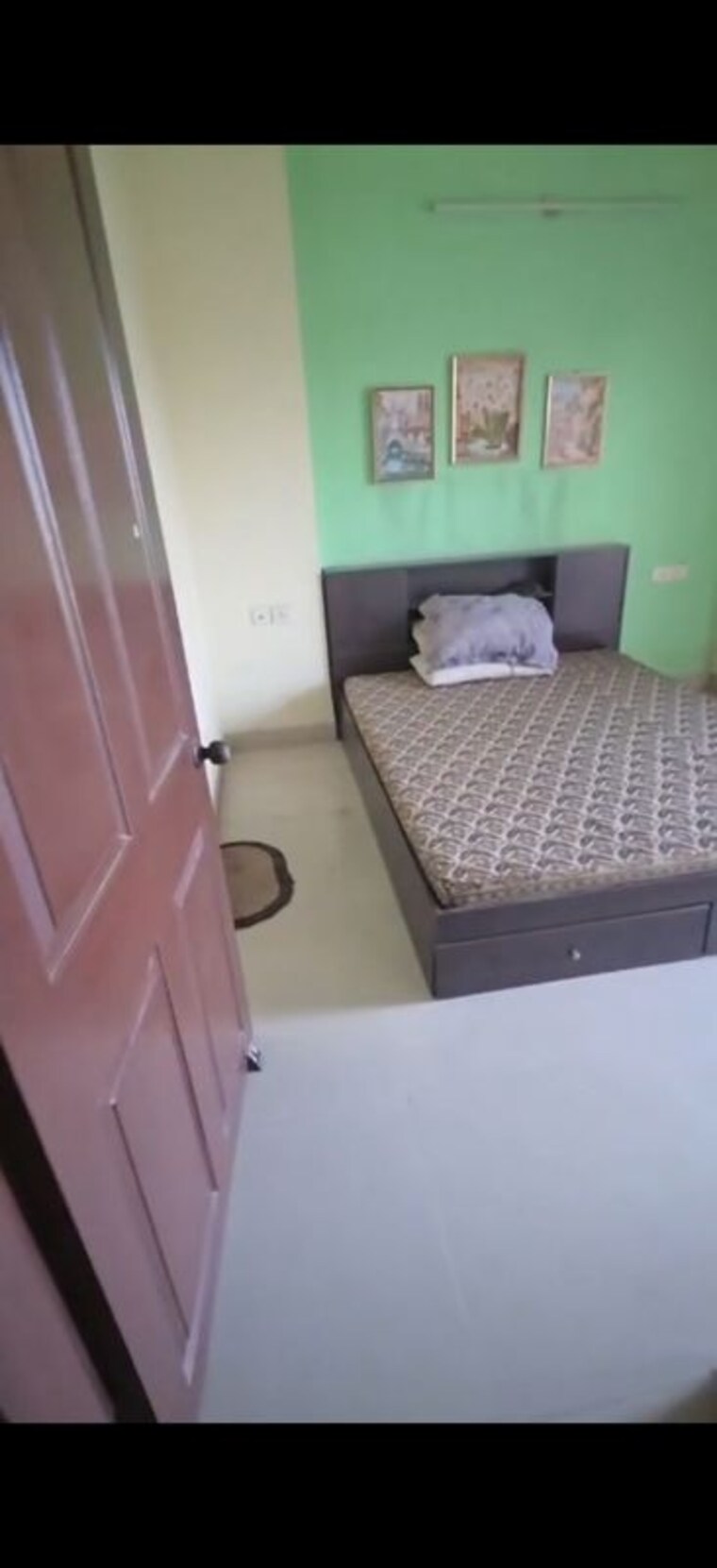 Team Area, charms-solitaire-ghaziabad 2.5 Bedroom 1350 Sq.Ft. Apartment In Ahinsa Khand 2 Ghaziabad 10785437