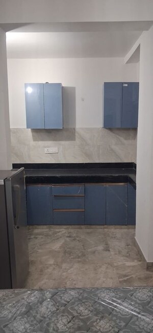 Bathroom in 1 RK Builder Floor at Sector 52 – for Rent