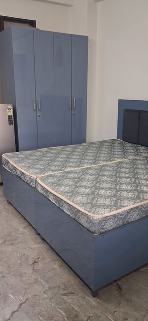 Furnished Amenities in 1 RK Builder Floor at Sector 52 – for Rent