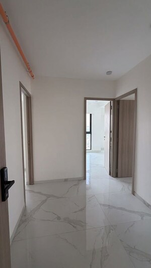Room in 3 BHK Apartment at Prescon Midtown Bay, Mahim West – for Rent