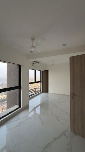 Room in 3 BHK Apartment at Prescon Midtown Bay, Mahim West – for Rent
