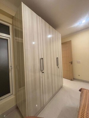 Building Lobby in 2 BHK Builder Floor at Chittaranjan Park – for Rent