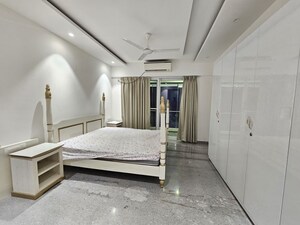 Bedroom in 2 BHK Apartment at Kalyani Nagar – for Rent