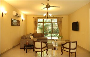 Living Room in 5 BHK Villa at Unitech Uniworld Resorts-The Residences, Sector 33 – for Sale