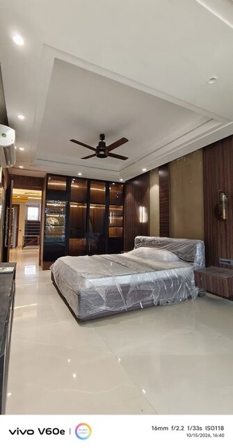 4 BHK +Builder Floor For Rent in Realtech The Luxurium in Sushant Lok I, Gurgaon