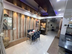 Parking in 4 BHK Builder Floor at Indrapuram – for Sale
