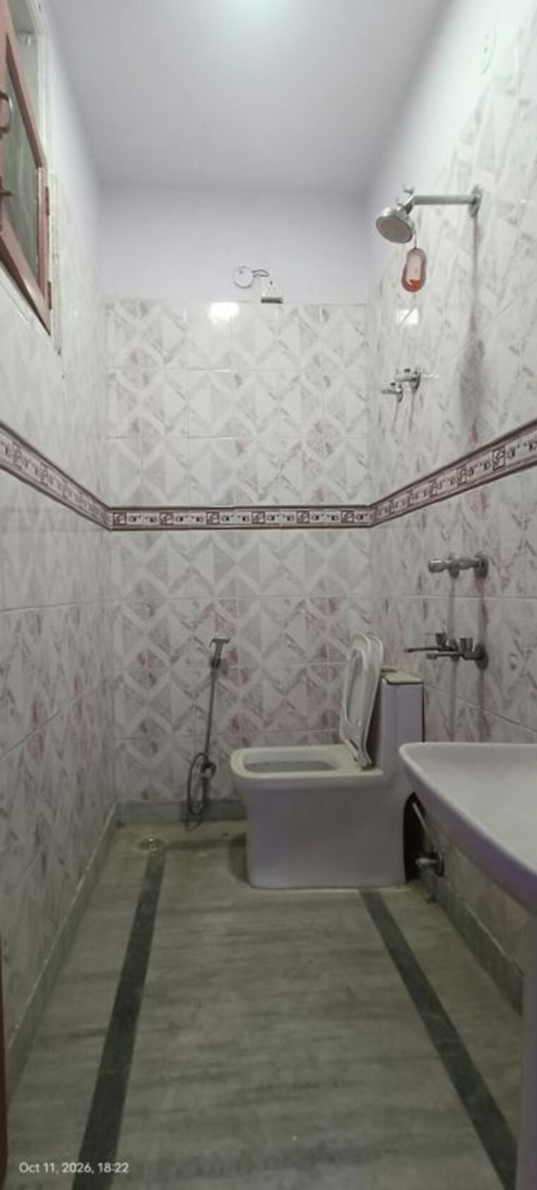 Bathroom, sector 47 5 Bedroom 112 Sq.Mt. Independent House In Sector 47 Noida 10785559