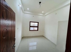 2 BHK Apartment For Rent in Husainganj
