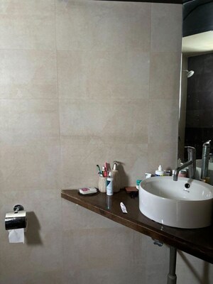 Bathroom in 4 BHK Apartment at Ishwerya Opal, Wheeler Road – for Rent