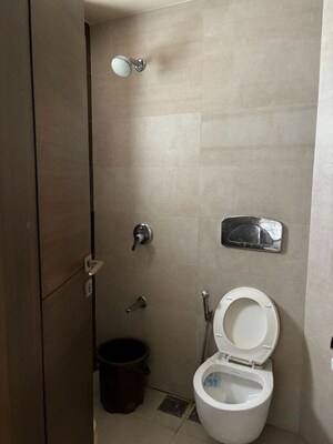 Bathroom in 4 BHK Apartment at Ishwerya Opal, Wheeler Road – for Rent