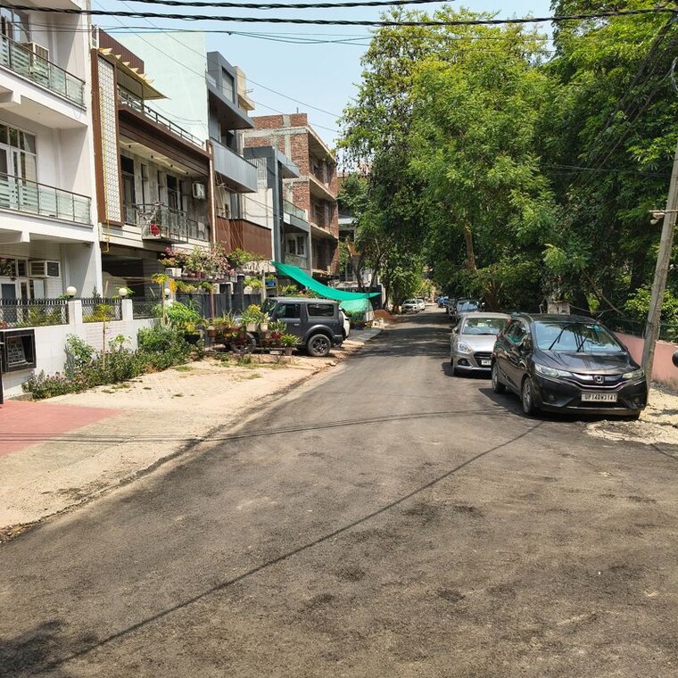  Parking, sector 108  300 Sq.Mt. Plot In Sector 108 Noida 10785599