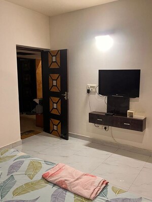 Living Room in 4 BHK Apartment at Parsvnath Planet Plaza, Gomti Nagar – for Rent