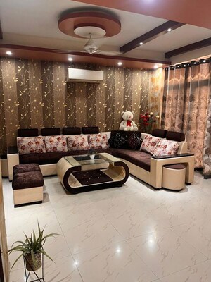 Living Room in 4 BHK Apartment at Parsvnath Planet Plaza, Gomti Nagar – for Rent