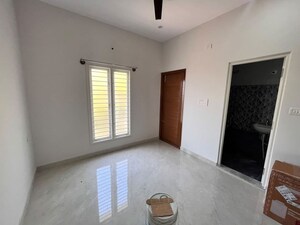 Room in 3 BHK Apartment at Maya Apartments Cooke Town, Cooke Town – for Rent