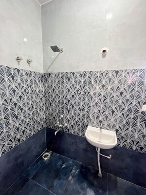 Bathroom in 3 BHK Apartment at Maya Apartments Cooke Town, Cooke Town – for Rent