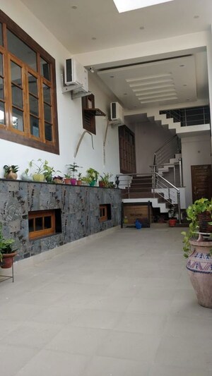 3 BHK Builder Floor – Exterior View View at Vineet Khand 6 - for Rent