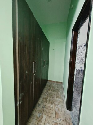 Building Lobby in 2 BHK Builder Floor at Gomti Estate Phase III, Gomti Nagar – for Rent