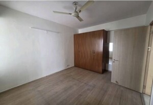 Room in 4 BHK Apartment at DLF New Town Heights I, Sector 90 – for Rent