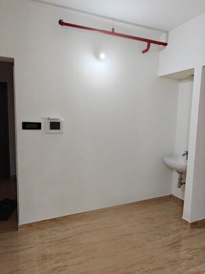 Room in 3 BHK Apartment at VTP Beaumonde, Kharadi – for Rent