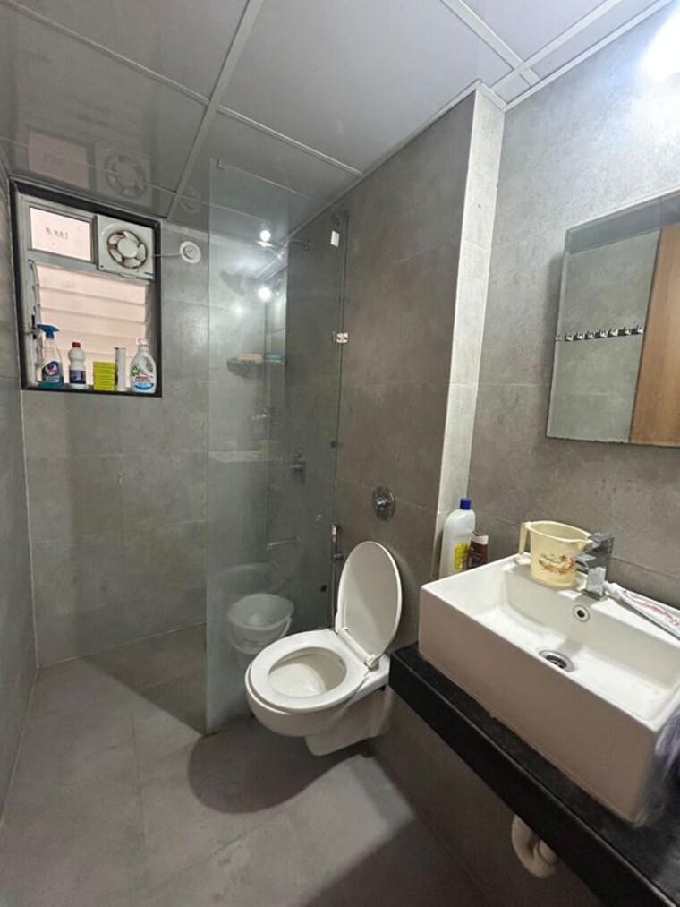 Bathroom, kohinoor-zen-estate 2 Bedroom 752 Sq.Ft. Apartment In Kharadi Pune 10786106