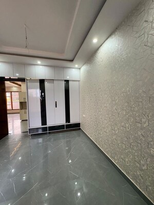 Room in 4 BHK Villa at Sector 124 – for Sale