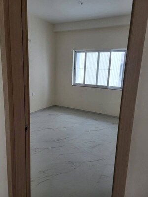 Room in 2.5 BHK Apartment at Kumar Megapolis Mystic, Hinjewadi – for Rent