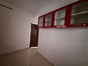 Room in 2 BHK Apartment at Hsr Layout – for Rent
