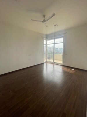 Room in 4 BHK Apartment at SS The Leaf, Sector 85 – for Rent