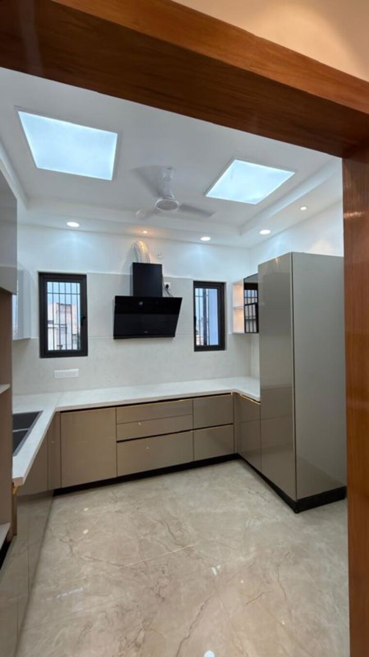Kitchen, sector 85 3 Bedroom 180 Sq.Yd. Builder Floor In Sector 85 Faridabad 10786151