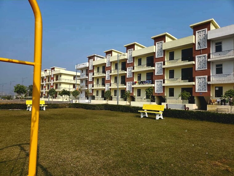 Exterior View, sector 85 3 Bedroom 180 Sq.Yd. Builder Floor In Sector 85 Faridabad 10786159