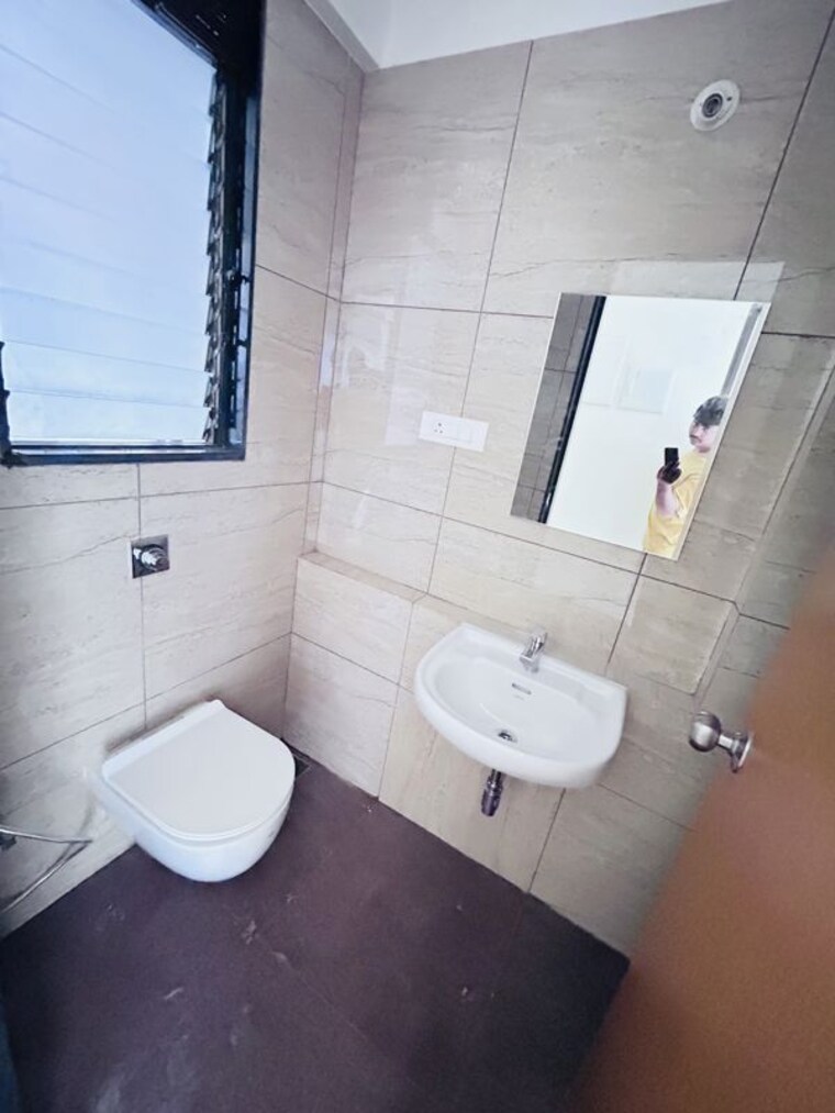 Bathroom, chandak-34-park-estate 1 Bedroom 391 Sq.Ft. Apartment In Goregaon West Mumbai 10786161
