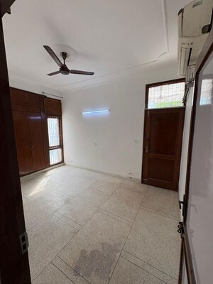3 BHK Builder Floor For Rent in Kalkaji