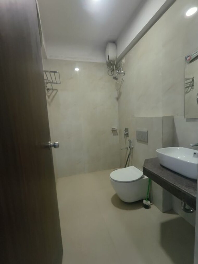Bathroom, raymond-ten-x-habitat 2 Bedroom 635 Sq.Ft. Apartment In Pokhran Road No Two Thane 10786191