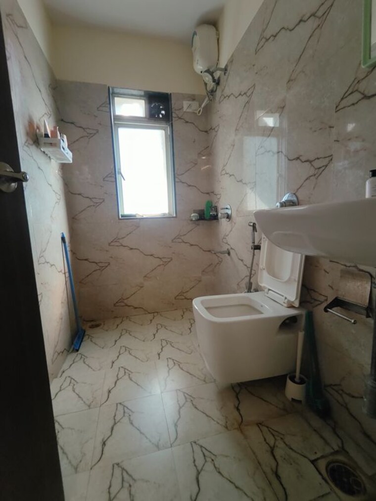 Bathroom, conwood-enclave 3 Bedroom 1002 Sq.Ft. Apartment In Vasant Vihar Thane 10786188
