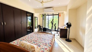 Bedroom in 2 BHK Apartment at Kiran Apartment Bandra , Bandra West – for Rent