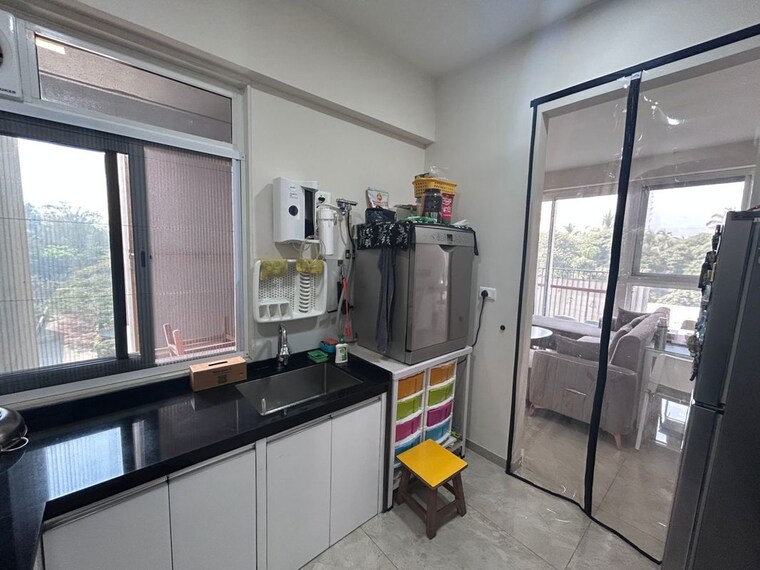 Kitchen, tata-serein 2 Bedroom 815 Sq.Ft. Apartment In Pokhran Road No Two Thane 10786197