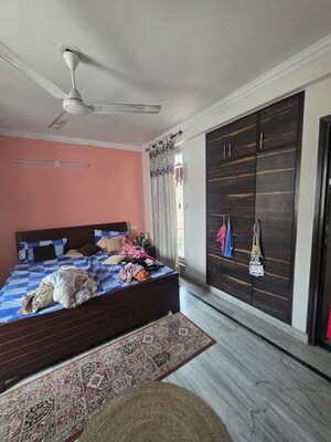 Bedroom in 3 BHK Builder Floor at Chittaranjan Park – for Rent