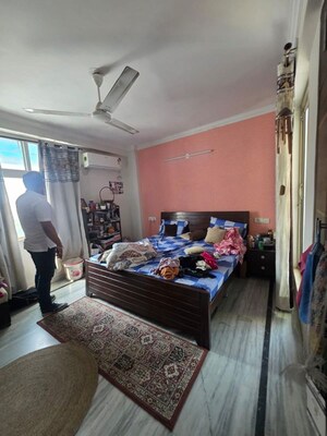 Bedroom in 3 BHK Builder Floor at Chittaranjan Park – for Rent