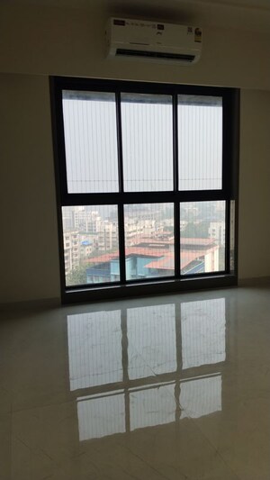 Room in 3 BHK Apartment at Suraj Ocean Star 2, Prabhadevi – for Sale