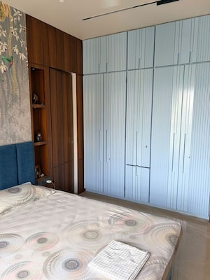 Bedroom in 5 BHK Apartment at Midcity Shikhar, Andheri West – for Rent