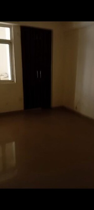 Room in 3 BHK Apartment at KW Srishti, Raj Nagar Extension – for Sale
