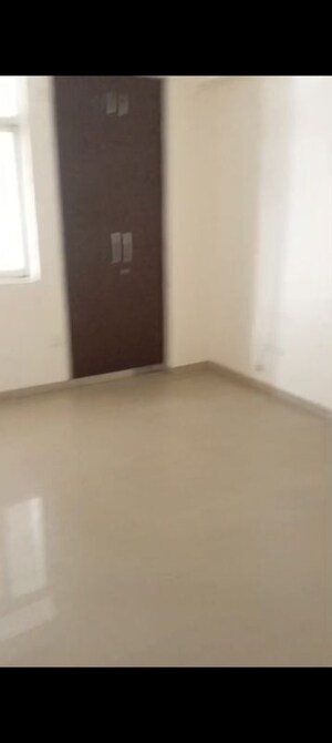 Room in 3 BHK Apartment at KW Srishti, Raj Nagar Extension – for Sale