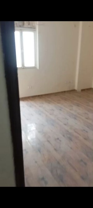 Room in 3 BHK Apartment at KW Srishti, Raj Nagar Extension – for Sale