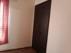 Furnished Amenities in 2.5 BHK Apartment at 3C Lotus Boulevard, Sector 100 – for Rent