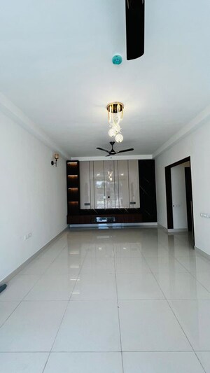Room in 3 BHK Apartment at Brigade Cornerstone Utopia, Varthur – for Rent
