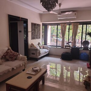 Living Room in 2 BHK Apartment at Wellington Apartment, Andheri West – for Rent