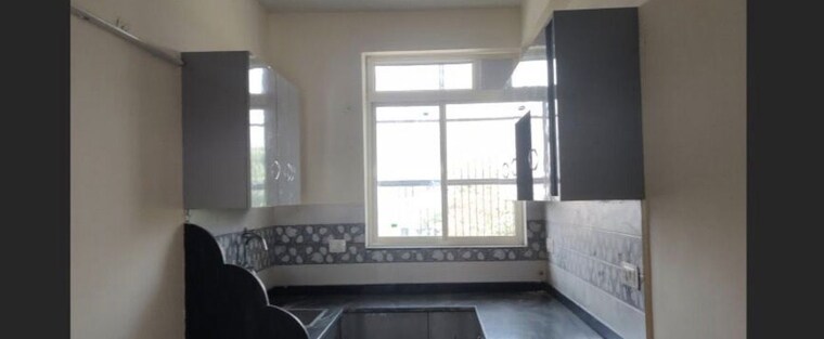 Kitchen, gail-society 2 Bedroom 200 Sq.Mt. Apartment In Pi Greater Noida Greater Noida 10785212