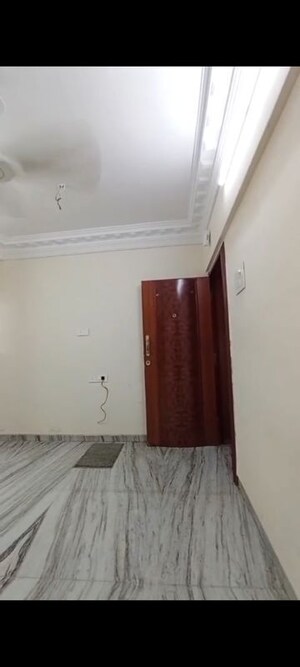 Room in 1 BHK Apartment at Vireshwar Jyot CHS, Vile Parle East – for Rent