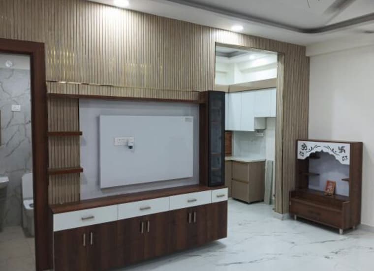 Room, trilokpuram-greens 2 Bedroom 170 Sq.Mt. Builder Floor In Surajpur Greater Noida 10786316