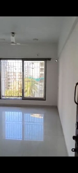2 BHK Apartment For Rent in Shri Sai Baba CHS, Vile Parle East